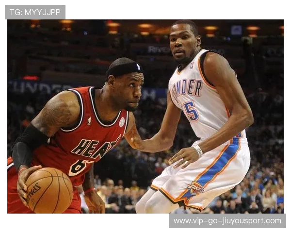 传奇巨星：詹姆斯和杜兰特的巅峰对决！，nba詹姆斯和杜兰特