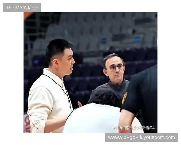 杨鸣回应质疑 球员们憋着劲头，杨鸣赛后采访